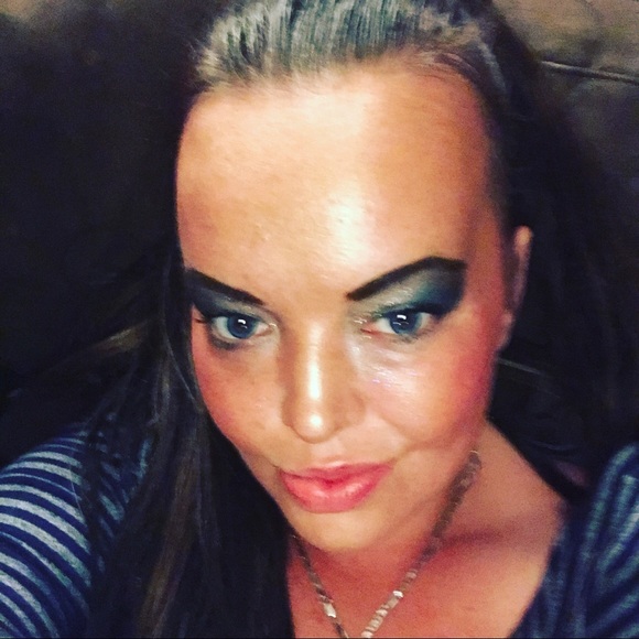 Meet your Posher, Christine - Picture 14 of 17